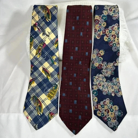 Geoffrey Beene, Tommy Hilfiger, Cezani Silk Ties-Set of 3 - Picture 11 of 16
